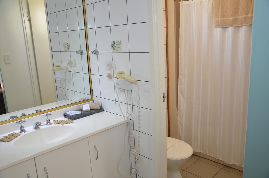 Warwick Motor Inn Zimmer foto